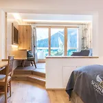 Hotel Schoenruh 4*
